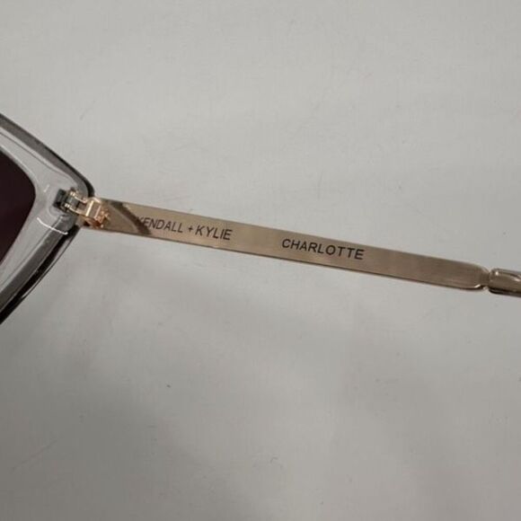 NWT Kendall+Kylie Charlotte Womens‎ Cat Eye Polarized Sunglasses Gray Crystal - Picture 14 of 16